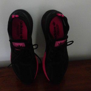 Womens Sneakers